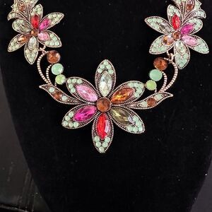 🌺 New gorgeous crystal beaded necklace 🌺